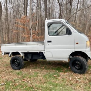 2000 SUZUKI CARRY (LIFTED WITH WHEELS/TIRES)